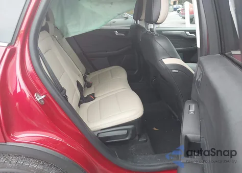 2021 Ford Escape Titanium Hybrid z USA, uszkodzony, nr VIN 1FMCU0DZ0MUA08328